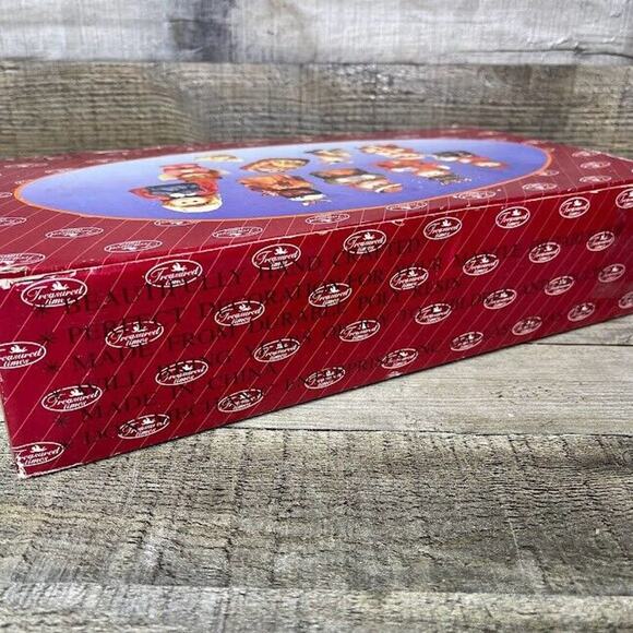 Nativity Scene Set Lot of 13 Treasured Times Hand Painted - Picture 16 of 16